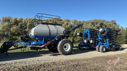 NH P2080 air drill and NH P1050 tow between air cart, s/n YES051118 air cart, s/n YES056272 air drill