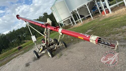 FarmKing 836 auger with self-mover s/n83612000015
