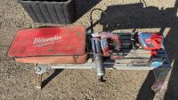 Milwaukee M12 grease gun