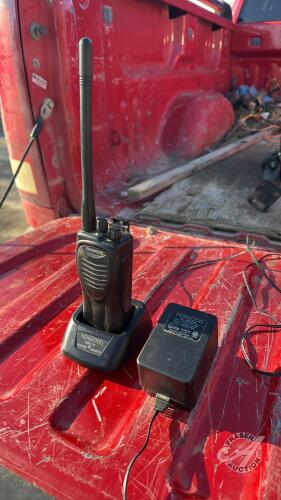 Kenwood KSC-31 hand held radio and charger
