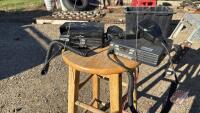 Kenwood FM radio (B)