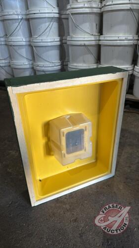 10-Litre Hive Top Feeder (wood frame with Canacell poly insert)