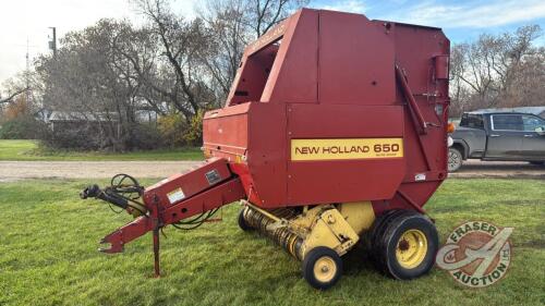 New Holland 650 auto wrap around baler s/n 881290