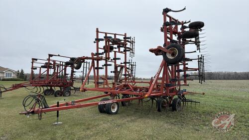 38&rsquo; Morris Concept 2000 tillage s/n 2380003988