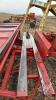 New Holland 1037 Stackliner square bale picker - 19