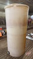 300 gal poly upright water tank