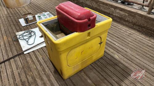 Ritchie poly stock water bowl (A)