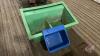 Poly gate hanging trough feeders (C)