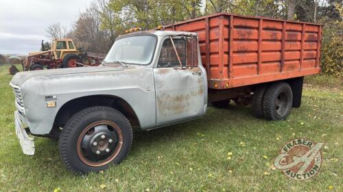 1974 International 500 grain truck, 18,299 miles showing, VIN# E0220FHB23431 OWNER: Keith G Kennedy, SELLING: FRASER AUCTION LTD ____________________________________*TOD*