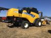 *2008 NH CX8070 combine - 38