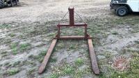K60. 3pt bale forks