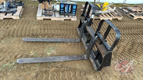 48&rdquo; HLA 5500 lb skid steer pallet forks