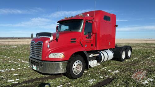 2017 Mack CXU 13 Pinnacle tandem axle hwy truck, 1,037,091 kms showing, VIN# 1M1AW07Y1HM083778, OWNER: Andrew J Granger , SELLER: FRASER AUCTION LTD, **SAFTIED**