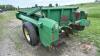 John Deere 350 s/a manure spreader - 8