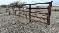 28&rsquo; 5 bar free standing panel w/ gate (E)