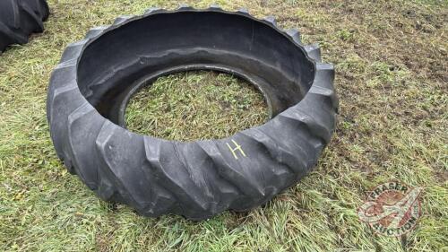 Tire feeder (H)