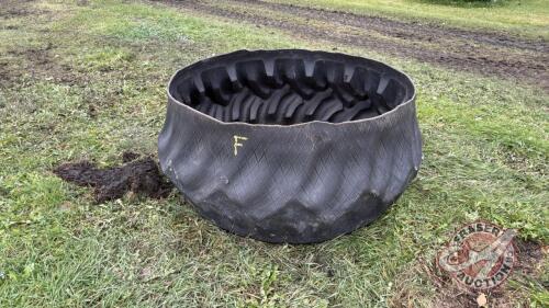 Inverted tire feeder (F)