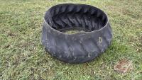 Inverted tire feeder (D)