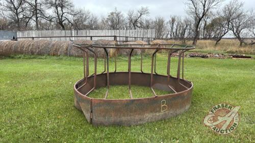Skirted round bale feeder (B)