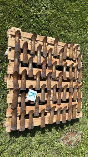 Pallet lot of 2&rdquo; knock-on spoons (Pallet K)