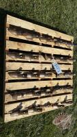 Pallet lot of 4&rdquo; knock-on spoons (Pallet G)