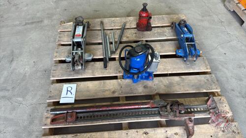 Pallet of assorted jacks (Pallet R)
