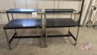 2 rolling work benches (QQQ)