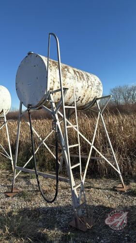 300gal fuel tank on stand with mounted ladder