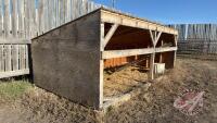 16&rsquo; wood calf shelter (A)