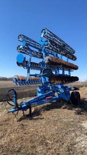 2015 32 ft Lemkin Gigant 10 vertical tillage, s/n 414012