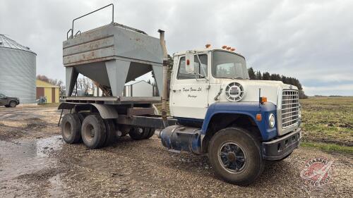 1984 Ford 8000 tandem axle truck, 214,760 kms showing, VIN# 1FDYW80U0EVA46713, OWNER: Fingas Farms LTD, SELLER: FRASER AUCTION LTD ___________________________________*TOD*