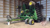 50&rsquo; John Deere 1890 Air disc planter & 1910 430-bushel triple compartment air cart, drill s/n 750451, cart s/n 750336
