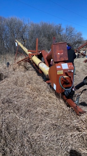 10"x61' Westfield PTO swing hopper auger , s/n44915