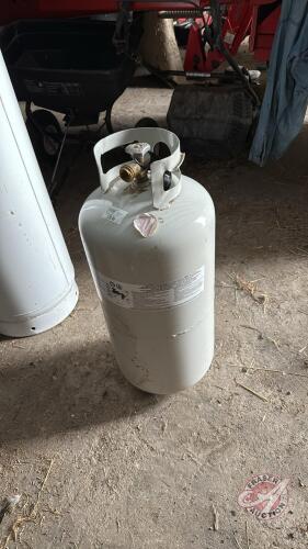 40lb propane tank