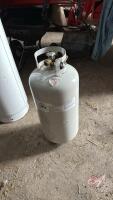 40lb propane tank