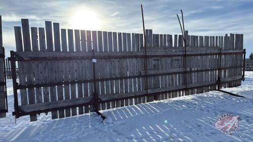 30&rsquo; windbreak panel (L)