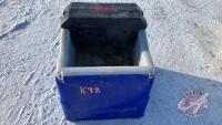 K98. SPI Blue Cattle Waterer