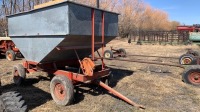 10' Kendon gravity box on 4-wheel wagon