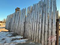 K89. 30' free standing wind break panels. C