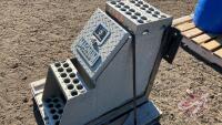 K126. Magnum Aluminum Frame step and mount