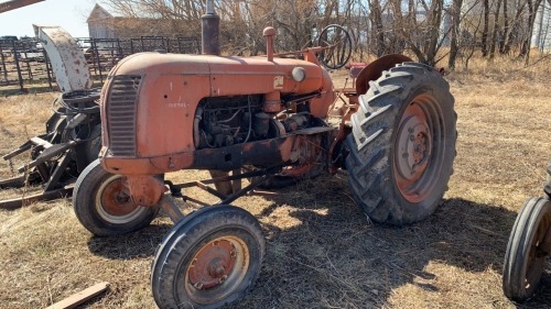 Cockshutt diesel tractor parts only not running