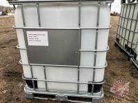 K97. 1000 L tote. A