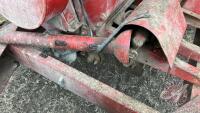 K93. New Holland 357 Mixmill