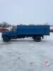 1995 Ford F800 series s/a grain truck , 156,729 kms showing, VIN#1FDXF80C2SVA02923, **SAFETIED**, OWNER: Calvern Farms LTD, SELLER: FRASER AUCTION LTD ___________________________ - 4