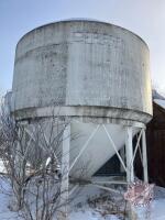 K101. approx 2000bus Friesen Hopper Bin on legs. (I) s/n13885 ***BIN MUST BE REMOVED BY JULY 1st 2026!!!***