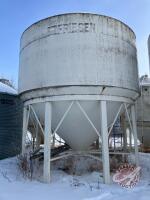 K101. approx 2000bus Friesen Hopper Bin on legs (F) s/n15066 ***BIN MUST BE REMOVED BY JULY 1st 2026!!!***