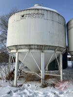 K101. approx 2000bus Friesen Hopper Bin on legs (E) s/n13348 ***BIN MUST BE REMOVED BY JULY 1st 2026!!!***