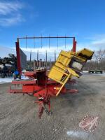 K154. New Holland 1033 Stackliner Bale Wagon