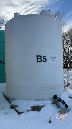 B5 Freeform 4,440 US gal poly liquid tank with valve (Seller has access to Telehandler and lift jig to load BUT only for 2 days. Buyer must call Andrew for dates and times for loading. If cant come on set days buyers responsible to load themselves. Must 