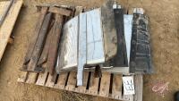 Aluminum fenders and tire chain hangers (EE)